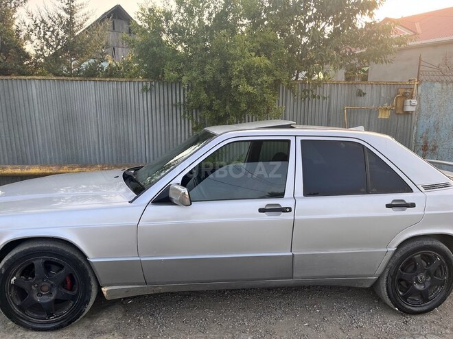 Mercedes 190 1993, 200,000 km - 1.8 л - Masallı