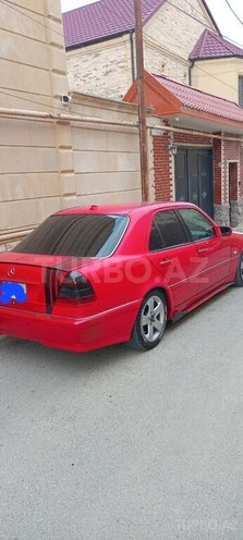Mercedes C 220 d-5
