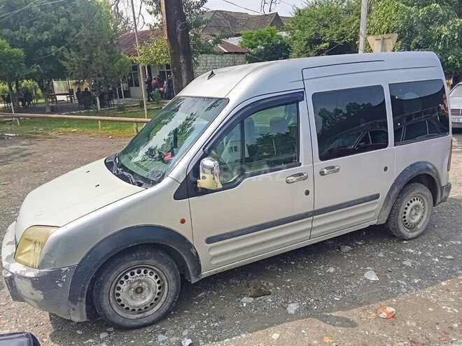 Ford Tourneo Connect 2003, 245,000 km - 1.8 l - İsmayıllı