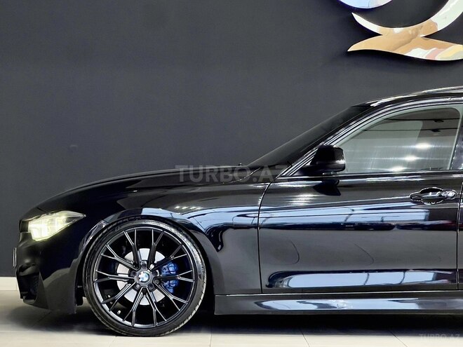 BMW 330-3