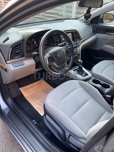 Hyundai Elantra 2017, 80,000 km - 2.0 l - Bakı