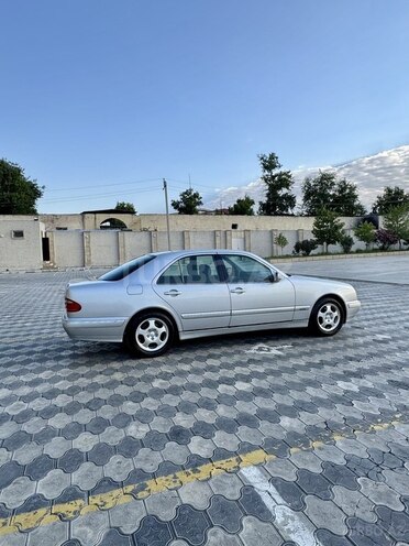 Mercedes E 240 1999, 317,000 km - 2.4 l - Bərdə