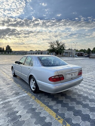 Mercedes E 240 1999, 317,000 km - 2.4 l - Bərdə