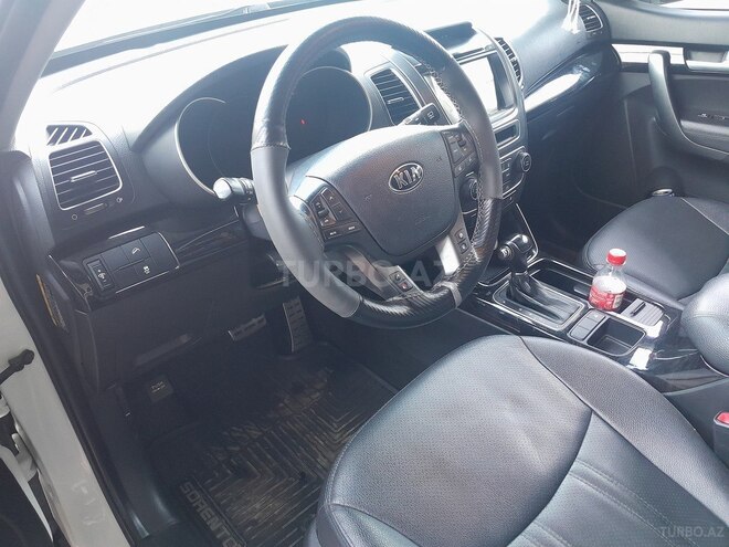 Kia Sorento 2014, 225,000 km - 2.0 l - Salyan
