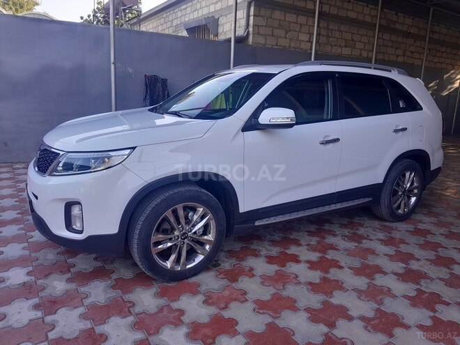 Kia Sorento 2014, 225,000 km - 2.0 l - Salyan