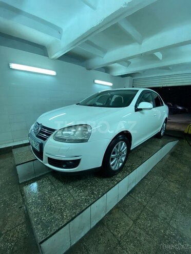 Volkswagen Jetta-4