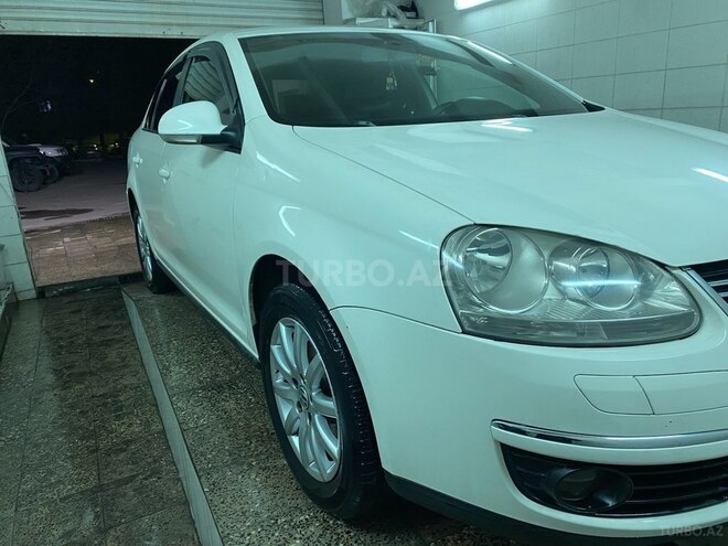 Volkswagen Jetta-2