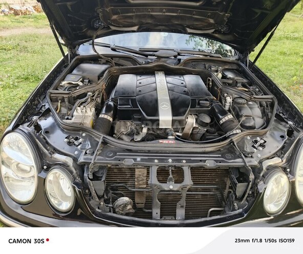 Mercedes E 240 2004, 282,724 km - 2.6 l - İsmayıllı