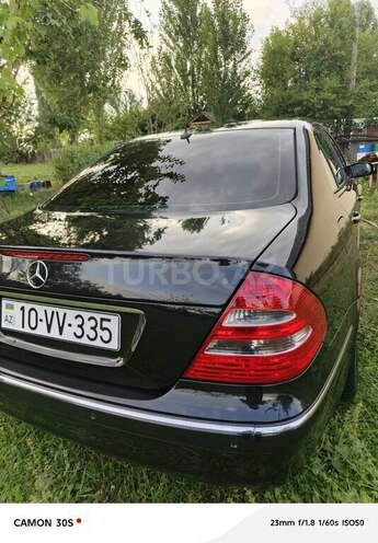 Mercedes E 240 2004, 282,724 km - 2.6 l - İsmayıllı
