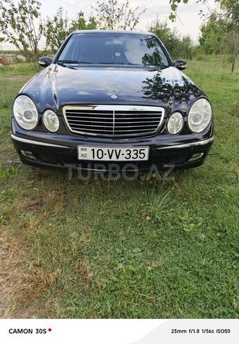 Mercedes E 240 2004, 282,724 km - 2.6 l - İsmayıllı