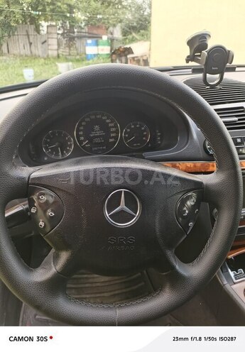 Mercedes E 240 2004, 282,724 km - 2.6 l - İsmayıllı