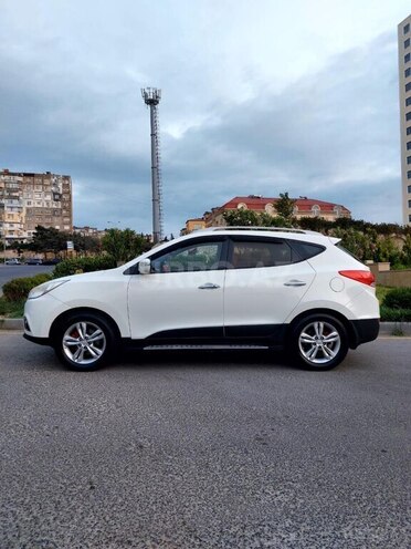 Hyundai ix35 2010, 180,000 km - 2.0 л - Bakı