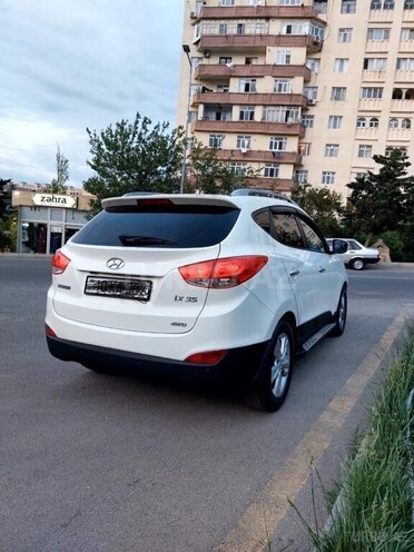 Hyundai ix35 2010, 180,000 km - 2.0 л - Bakı