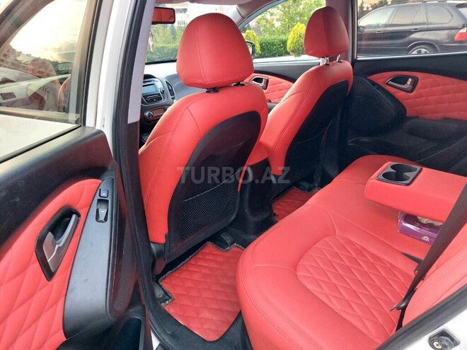 Hyundai ix35 2010, 180,000 km - 2.0 л - Bakı