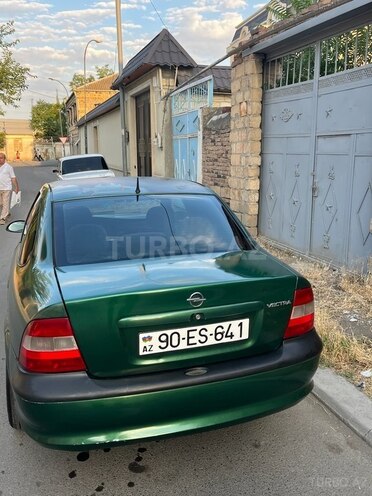 Opel Vectra 1996, 300,000 km - 1.6 l - Gəncə