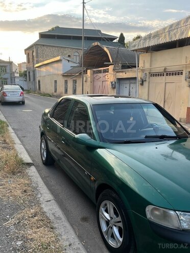 Opel Vectra 1996, 300,000 km - 1.6 l - Gəncə