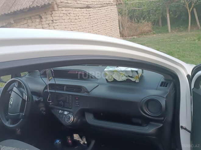 Toyota Aqua 2017, 100,000 km - 1.5 l - Göyçay