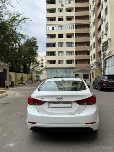 Hyundai Elantra 2015, 165,601 km - 1.8 l - Bakı