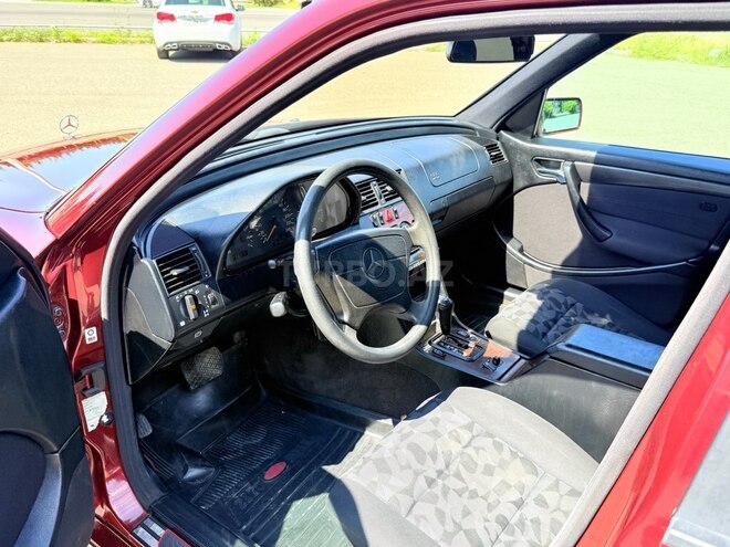 Mercedes C 180 1999, 273,000 km - 1.8 l - Tovuz