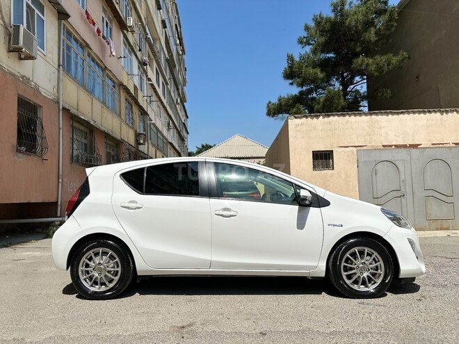 Toyota Aqua 2016, 170,000 km - 1.5 l - Bakı