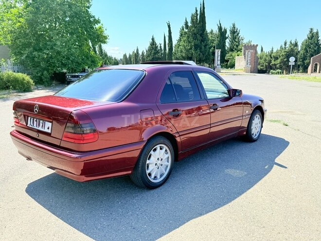 Mercedes C 180 1999, 273,000 km - 1.8 l - Tovuz