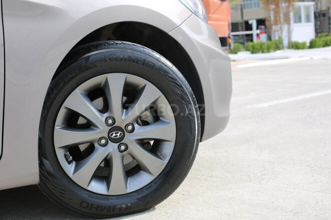Hyundai Accent 2018, 124,000 km - 1.4 l - Bakı