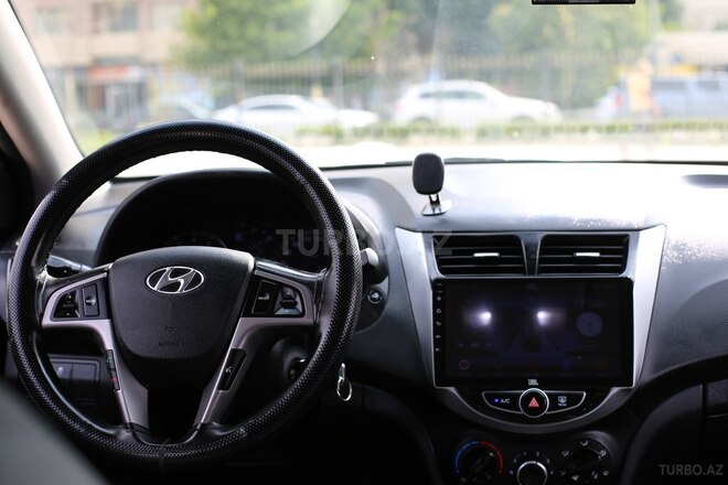 Hyundai Accent 2018, 124,000 km - 1.4 l - Bakı