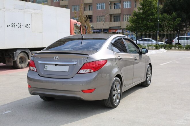 Hyundai Accent 2018, 124,000 km - 1.4 l - Bakı