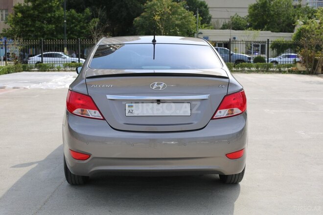 Hyundai Accent 2018, 124,000 km - 1.4 l - Bakı