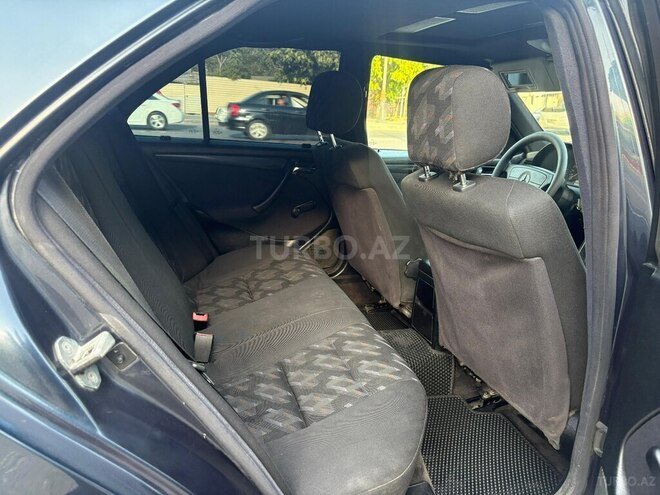 Mercedes C 220 d-13