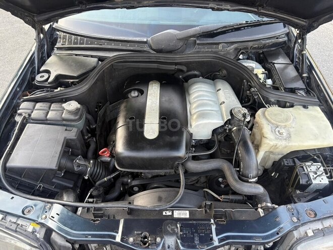 Mercedes C 220 d-15