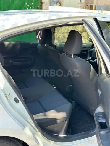Toyota Aqua 2015, 173,000 km - 1.5 l - Bakı