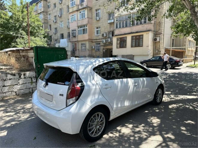 Toyota Aqua 2015, 173,000 km - 1.5 l - Bakı