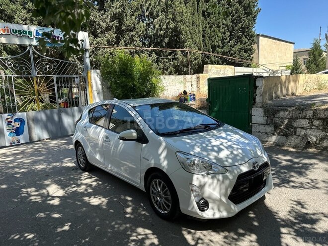 Toyota Aqua 2015, 173,000 km - 1.5 l - Bakı