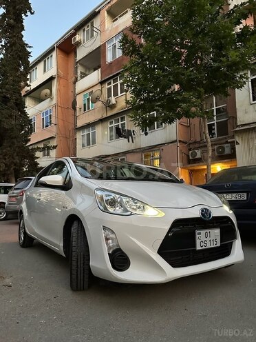 Toyota Aqua 2015, 173,000 km - 1.5 l - Bakı