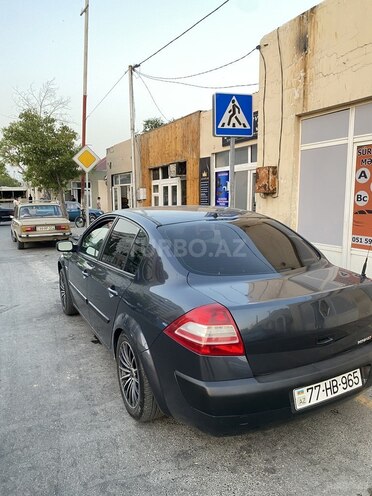 Renault Megane-2