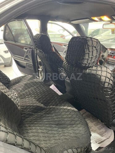 Mercedes E 200-12