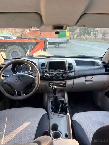 Mitsubishi L200 2009, 465,258 km - 2.0 l - Mingəçevir