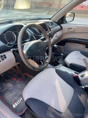 Mitsubishi L200 2009, 465,258 km - 2.0 l - Mingəçevir