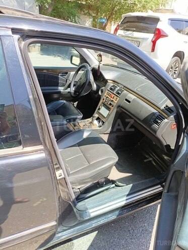 Mercedes E 240 1998, 275,000 km - 2.4 l - Bakı