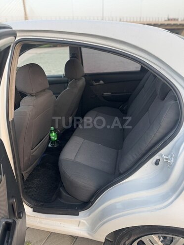 Chevrolet Aveo-6