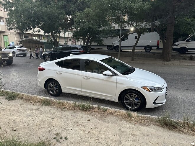 Hyundai Elantra 2016, 212,000 km - 2.0 l - Bakı