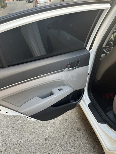 Hyundai Elantra 2016, 212,000 km - 2.0 l - Bakı