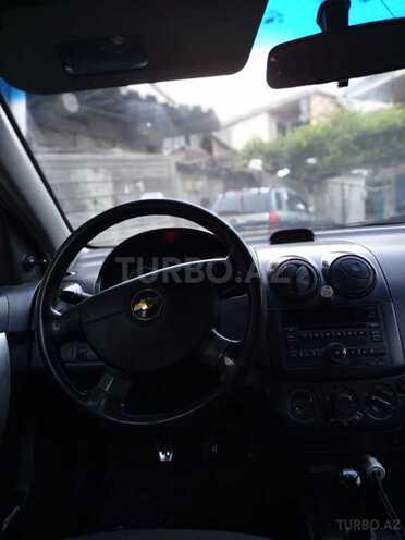 Chevrolet Aveo-3