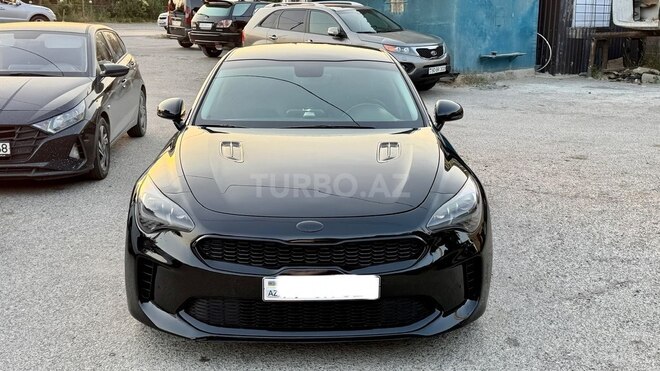 Kia Stinger-1