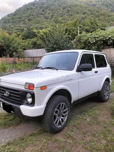 LADA (VAZ) Niva 2016, 84,000 km - 1.7 l - Qax
