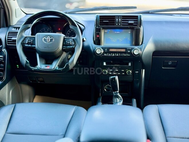Toyota Land Cruiser Prado-16