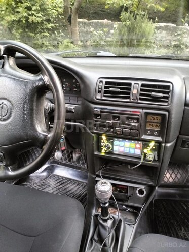 Opel Vectra 1994, 155,555 km - 2.0 l - Qax