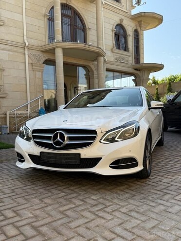 Mercedes E 220 d-6