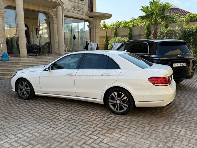 Mercedes E 220 d-5